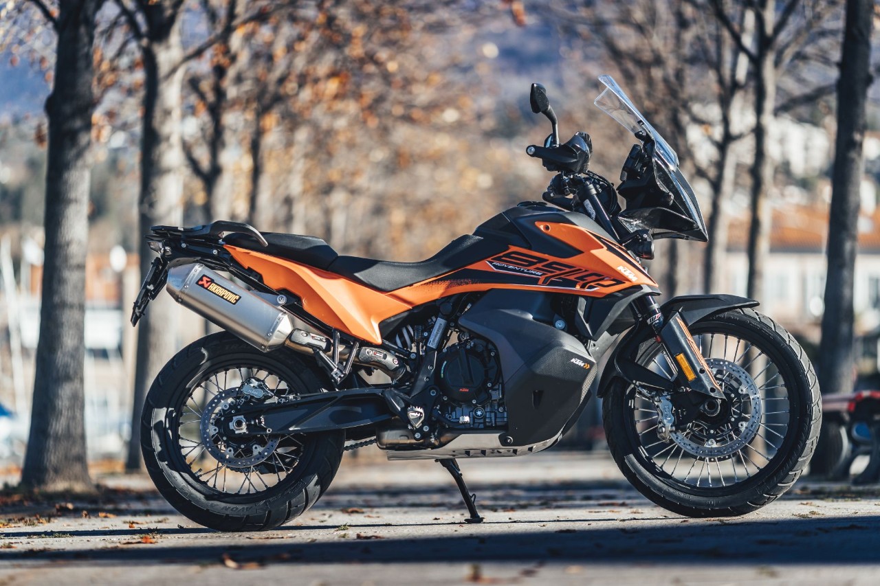 KTM 890 Adventure: crossover senza limiti